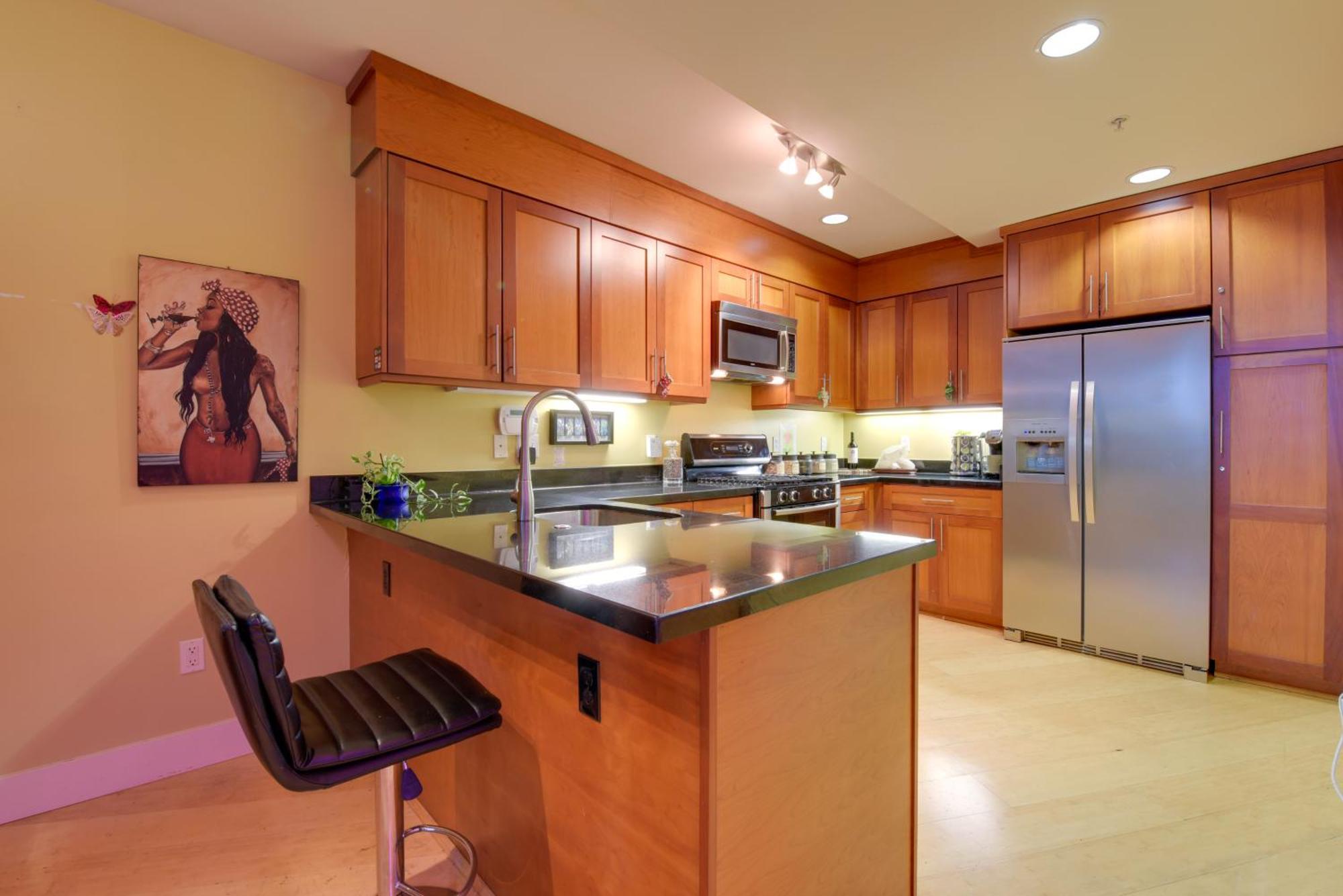 Cozy Emeryville Studio, Near Beaches And Parks! Bagian luar foto